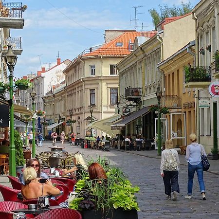 Picturesque Old Town Apartment With Charming Balcony คอนัส ภายนอก รูปภาพ