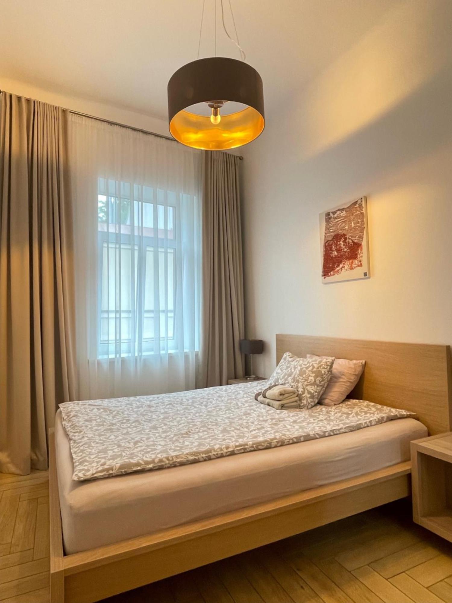 Picturesque Old Town Apartment With Charming Balcony คอนัส ภายนอก รูปภาพ